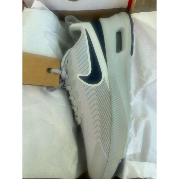 Nike Air Max Nuaxis, New in box, size 8.5 Men’s/ 10 women’s - Picture 2 of 8